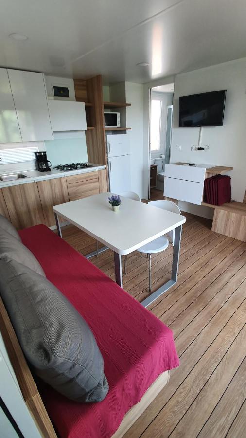 Mobile Homes Suha Punta Kampor Екстериор снимка